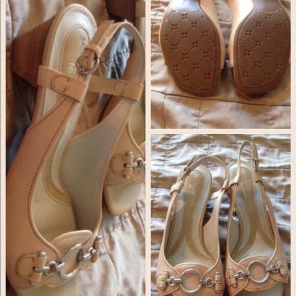 Naturalized Tan Slingback Sandle