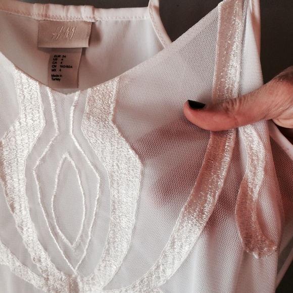 White mesh front tank top - Picture 3 of 4