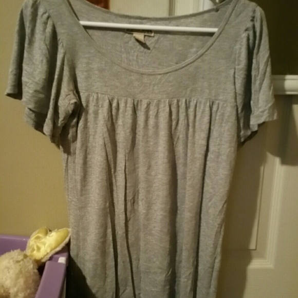 Gray lucky brand shirt