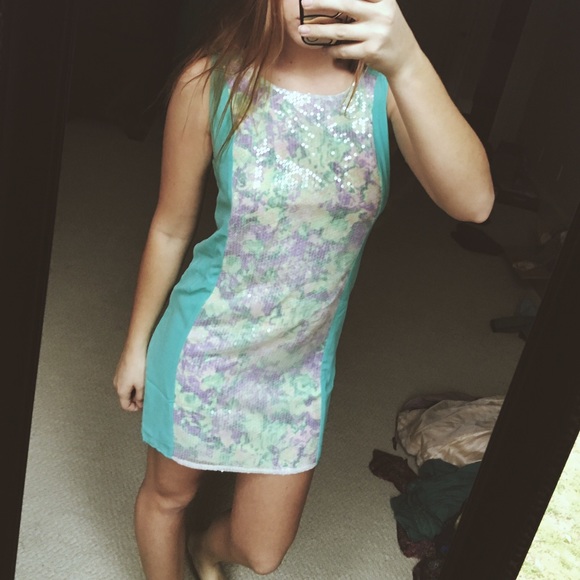 [SOLD] Pastel Sequin Dress - Picture 2 of 3