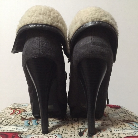 SOLD - Picture 3 of 3