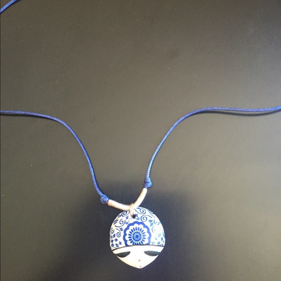 Porelain neckless