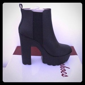 Black Platform Booties (BRAND NEW)-sold