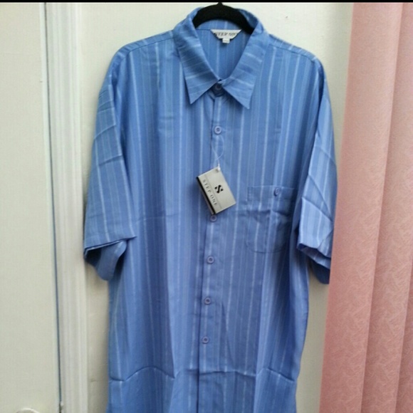 Men's short sleeve button down shirt.