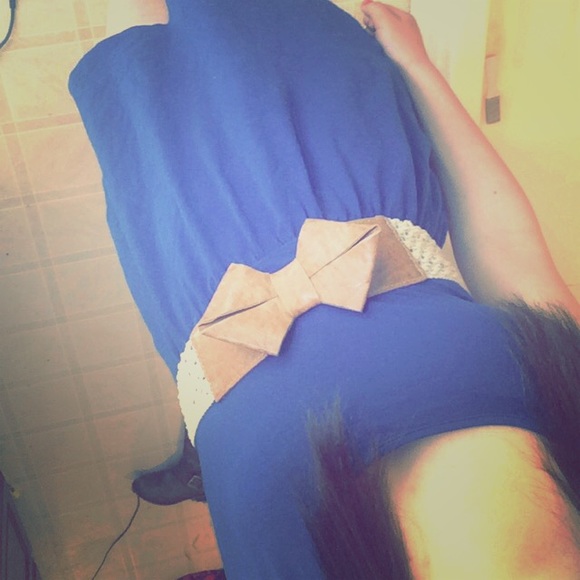 Blue short dress