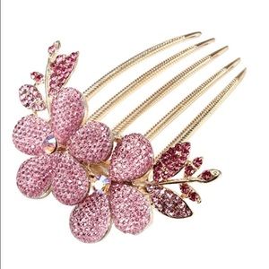 Brand new beautiful hair flower comb-pink