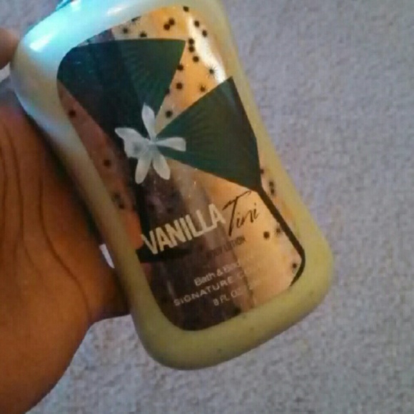 Body Lotion - Picture 3 of 3