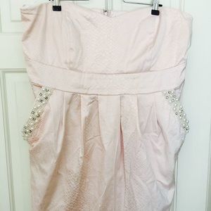 Soft pink strapless formal dress