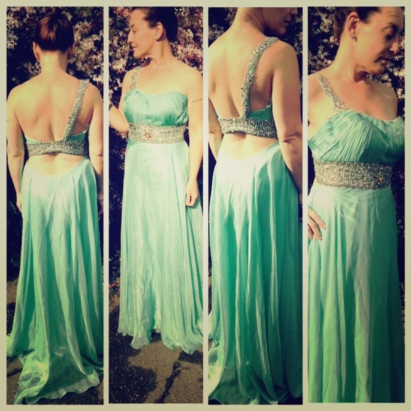 Prom dress or formal wear