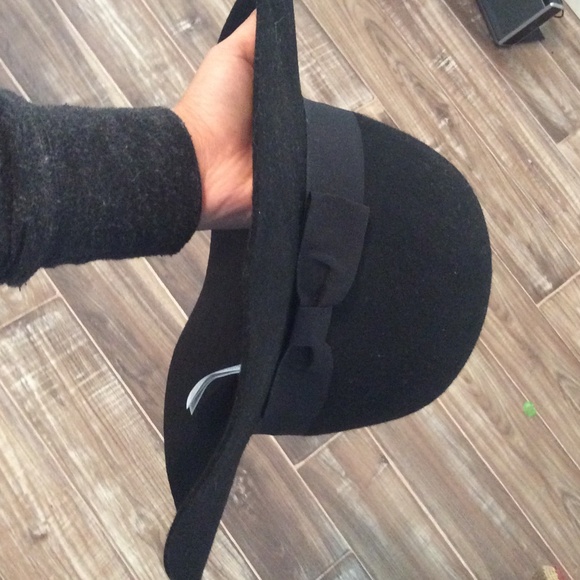 Forever 21 floppy hat