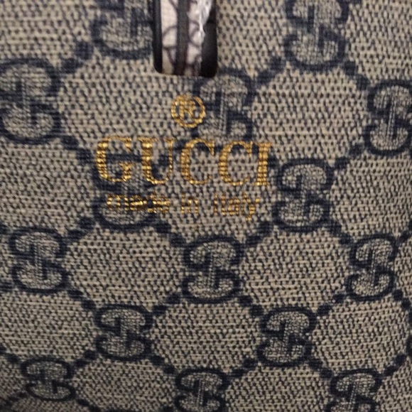 Add'l pics of the floral tote