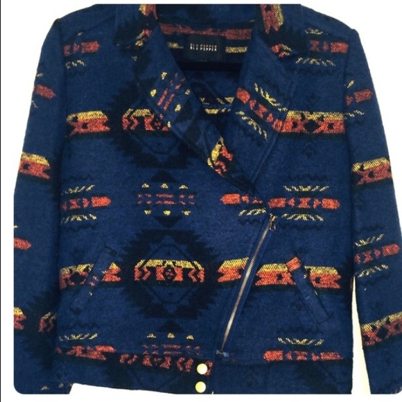 🌵✨ Blu Pepper Aztec Jacket✨🌵 - Picture 4 of 4