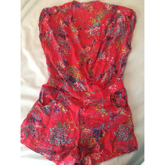 Floral pink romper