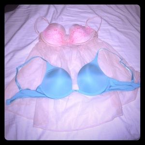 Victoria's Secret 2 Bras