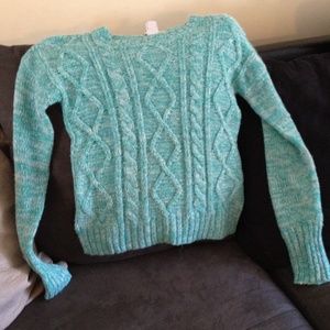 Small SO sweater