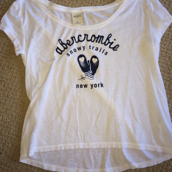 Abercrombie & Fitch "snowy trails" top SIZE XL KID