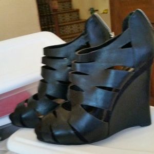 Bcbg girls platform sandals
