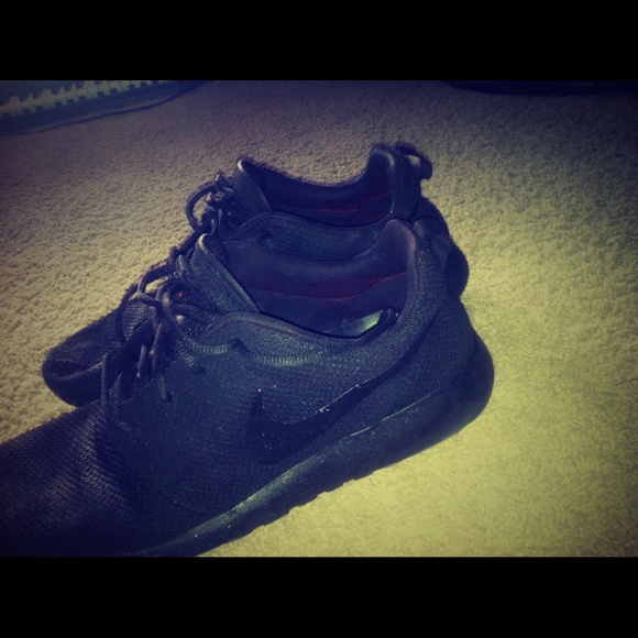 roshes run blackedout , will accept trades