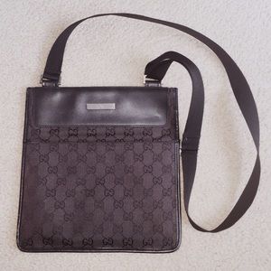 AUTHENTIC Vintage Black Gucci Messenger Bag