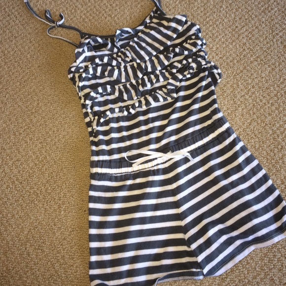 Old Navy Size L kids Tie Romper