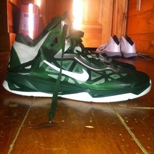 $50 OBO! Brand New basketball sneakers🏀