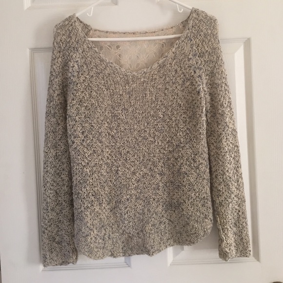 Light Blue/off white knit top