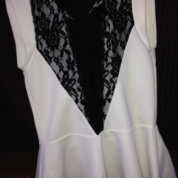 Top - Picture 2 of 4