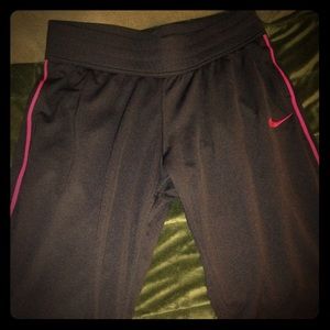 Nike crop workout pants