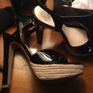 Vince camuto platform heeled sandals