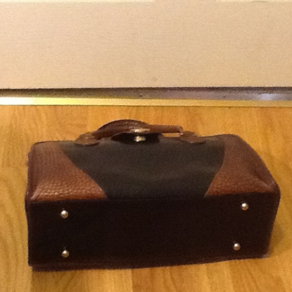 Brahmin hand bag satchel leather Host Pick:)) - Picture 3 of 4