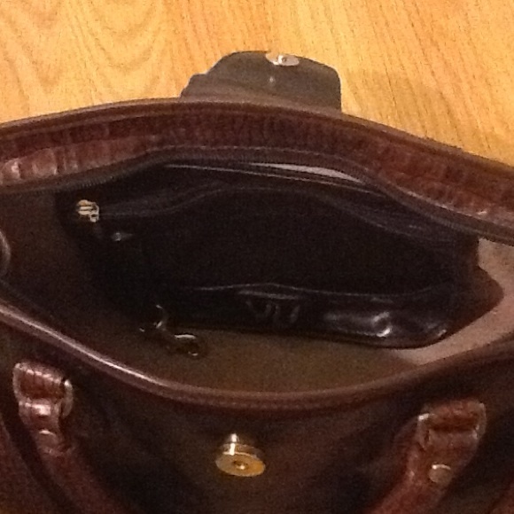 Brahmin hand bag satchel leather Host Pick:)) - Picture 4 of 4