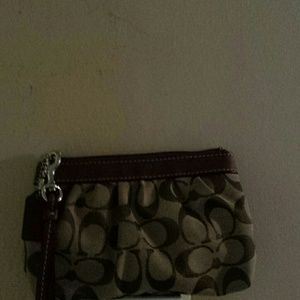 Wristlet authentic coach