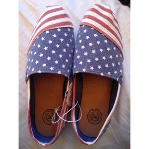 BRAND NEW American flag shoes
