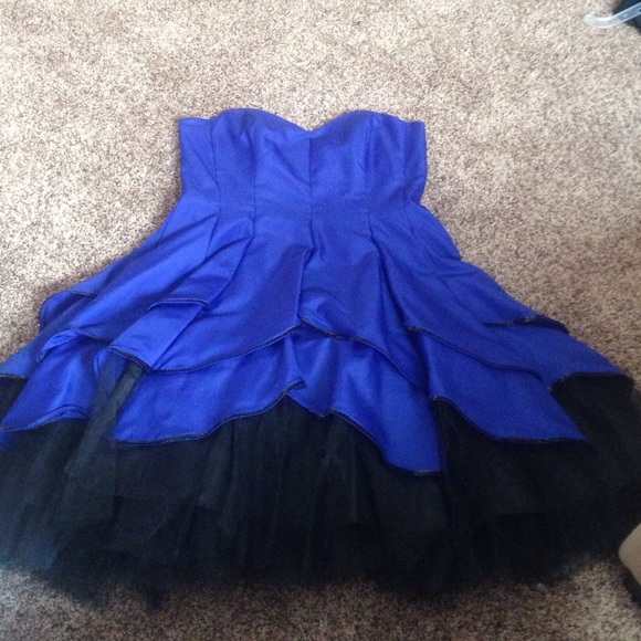 Prom dress / formal dress