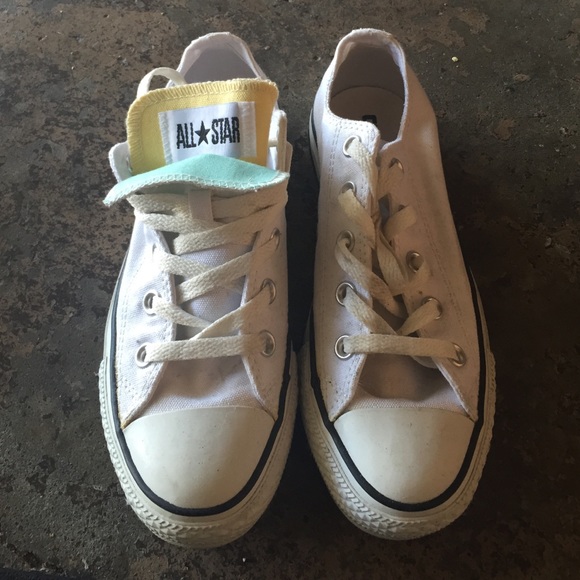 Double tongue converse