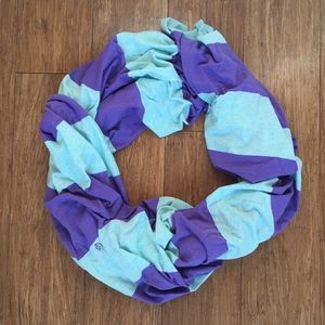 Lululemon Infinity Stripe Scarve