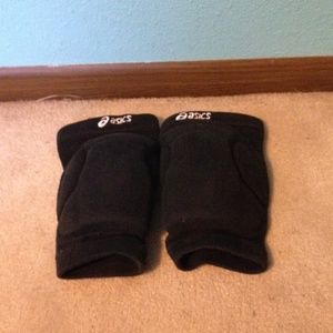 Knee pads