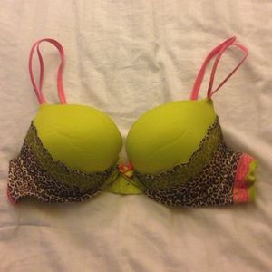 Victoria Secret Very Sexy Push Up 38B