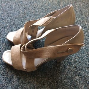 Franco Sarto nude heels