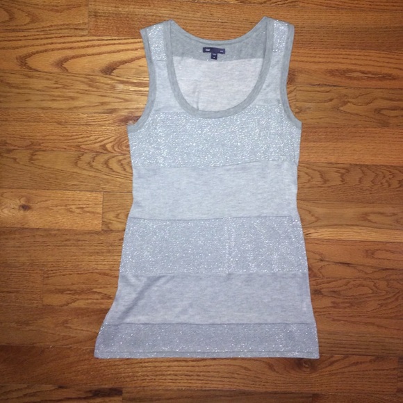 GAP grey tank top