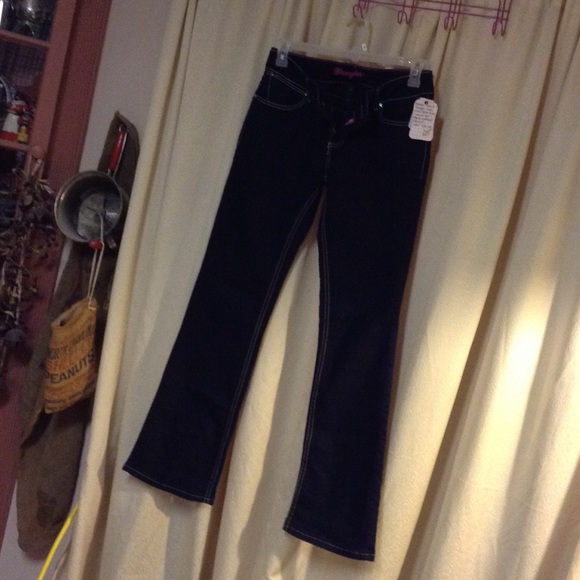 Wrangler booty up jeans size 5/6 32