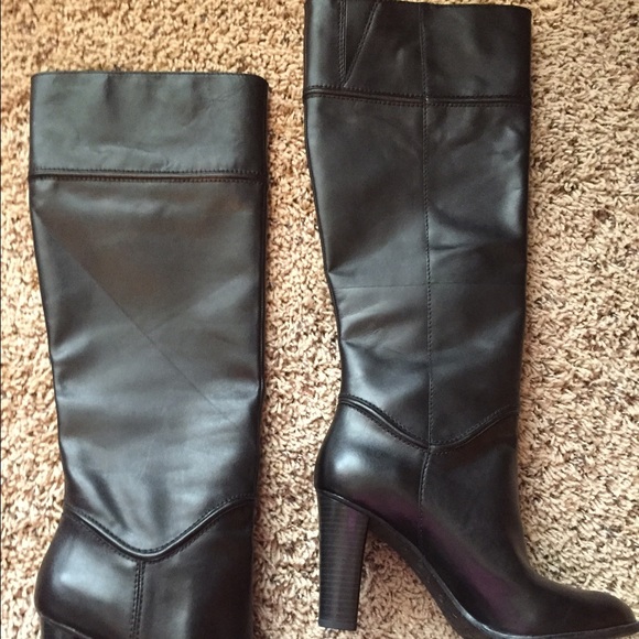 Enzo Angiolini black leather boots