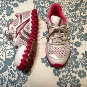 Reebok women's zigtech shoes