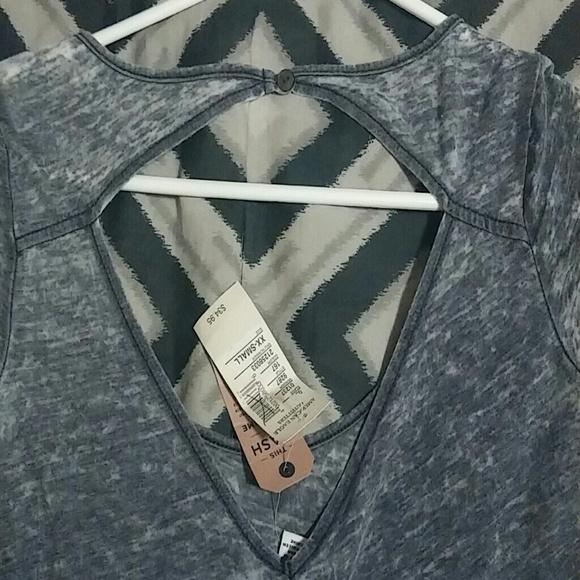 Traded AMERICAN EAGLE SKATER DRESS SIZE XXS NWT - Picture 4 of 4