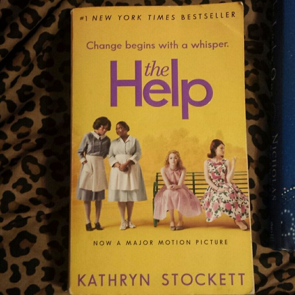 Books - Picture 2 of 4