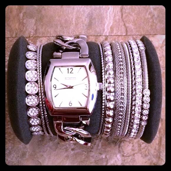 R.J. Graziano Jewelry - 🎉HP🎉 R.J. Graziano 11 Piece Bracelet & Watch Set