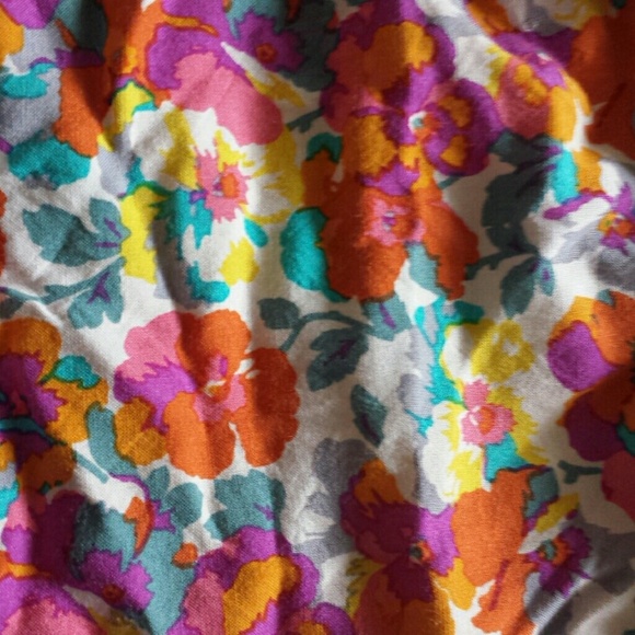 Mini skirt - Picture 2 of 2