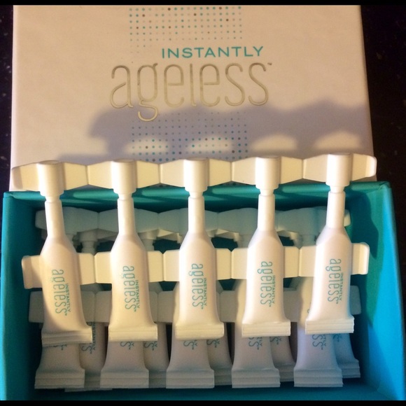Jeunesse Instantly Ageless vials 5ct