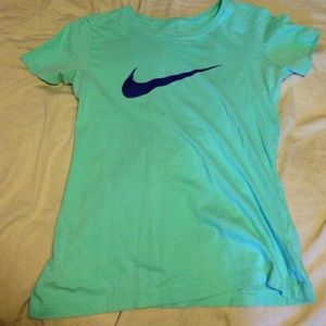 Medium Nike Slim Fit Tee
