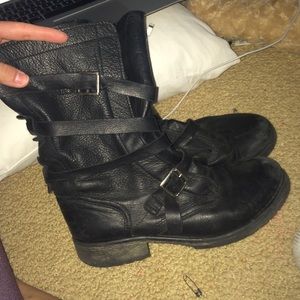 Steve Madden boots